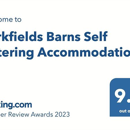 Parkfields Barns Self Catering Accommodation バッキンガム エクステリア 写真